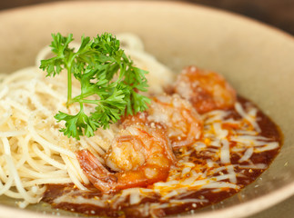 spaghetti with shrimps