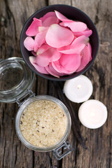 Badesalz, Rosenblätter