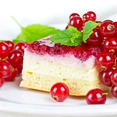 Käsekuchen mit Johannisbeeren