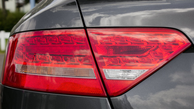 Moderne R&uuml;ckleuchte mit LED-Technik