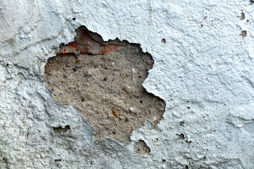 Schäden an Hauswand
