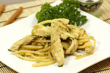 émincé de volaille au bambou