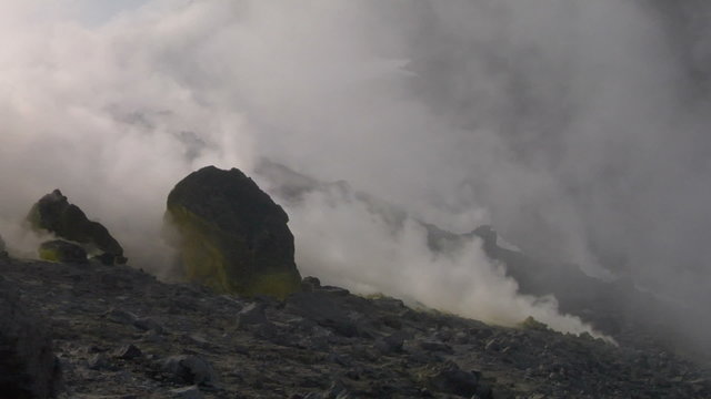 Vulcano fumarole 03