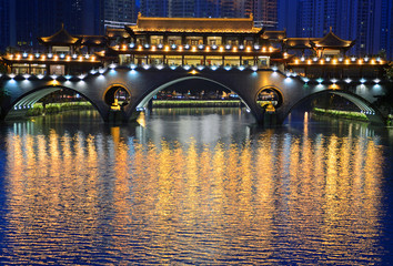 Fototapeta na wymiar Anshun Most przecina rzeki Jin w Chengdu, w Chinach
