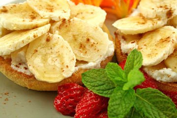 Banana And Ricotta Muffins
