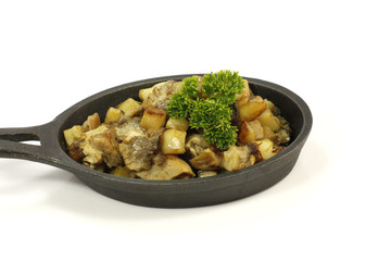 Poêlée de pommes de terre sautées au cèpes