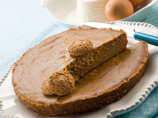 pie with cocoa ricotta and biscuit