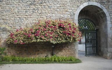 Entrada al castillo de Tavira en Portugal