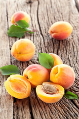 Naklejka na ściany i meble Apricots with leaves