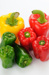 パプリカとピーマン