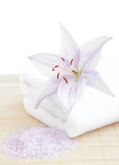Obraz na płótnie Canvas Spa Towel with flower