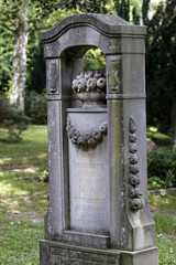 Grabmal Hennemann auf dem Friedhof Hameln