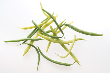 gelbe und grüne Buschbohnen