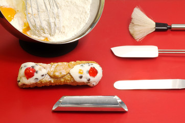 cannolo siciliano and confectioner utensils