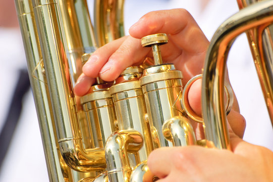 Tuba theme