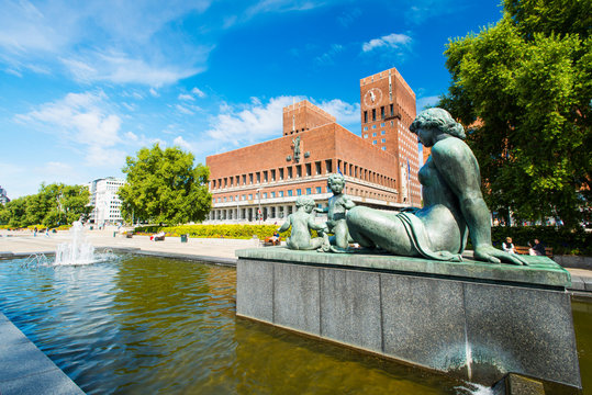 statue city hall
