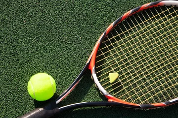 Poster tennis racket with a ball © smailik