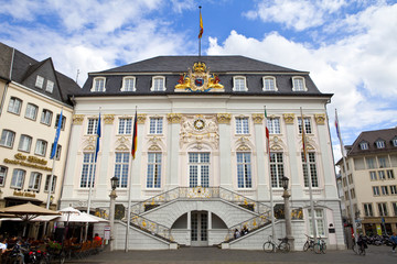 Fototapeta na wymiar Historic Town Hall w Bonn w Niemczech