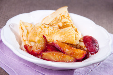 crepes with caramelised plums