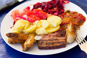 Grill im Garten,Platte