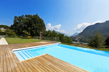residence with swimming pool