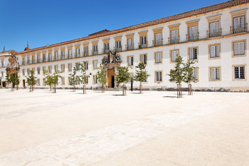 Fototapeta na wymiar Universidade de Coimbra, Portugal
