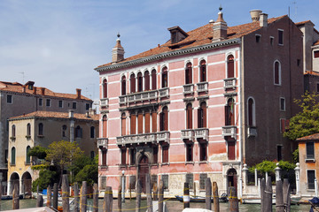 Rosa Palazzo am Canale Grande Venedig