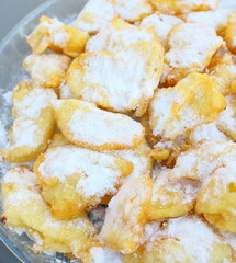 beignets tortelli,aux sucre