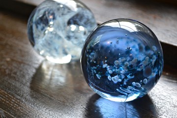 ガラス玉のオブジェ