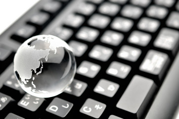 キーボード　黒　地球　透明