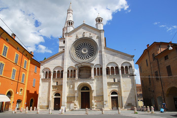 Italy, Modena  Cathedral - 44233144