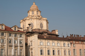 Fototapeta na wymiar Turin, San Lorenzo