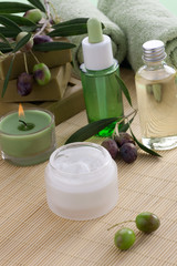 Face Cream and Olives Spa Set