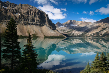 Fototapeta na wymiar Bow Lake im Banff Nationalpark - Kanada