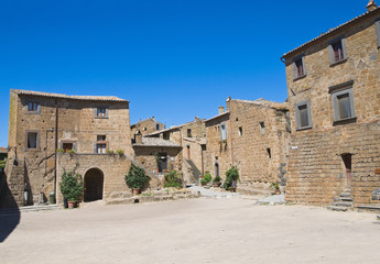 Fototapeta premium Alleyway. Civita di Bagnoregio. Lazio. Italy.