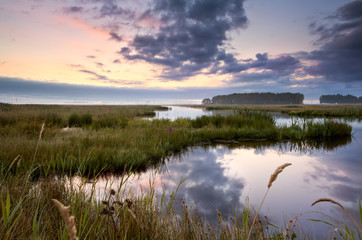 Fototapeta na wymiar Lekstermeer lake in Drenthe
