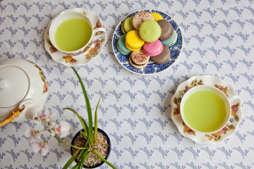 macaron with green tea