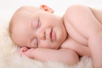 schlafendes baby - 44276356
