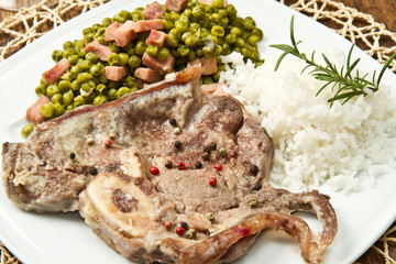 marrowbone with peas