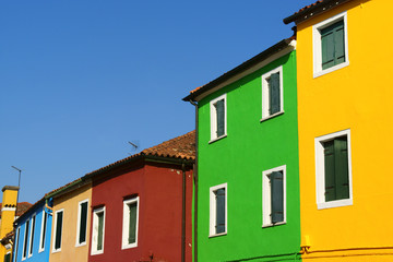 Fototapeta na wymiar Kolorowe dom na wyspie Burano, Wenecja