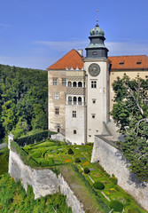 Obraz premium Castle Pieskowa Skala in Poland