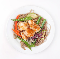 chicken with noodles and vegetables