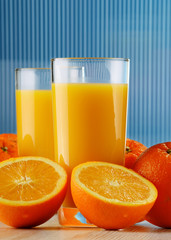 Composition with orange juice and fruits