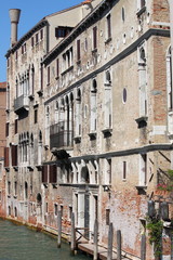 Fototapeta na wymiar Urban scenic of Venice