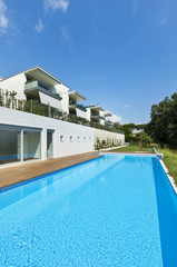 residence with swimming pool
