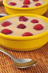 Dessert gourmand aux framboises