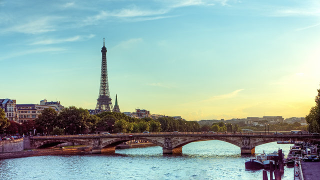 Eiffel tower and Seine river