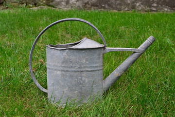 old watering can © robert6666