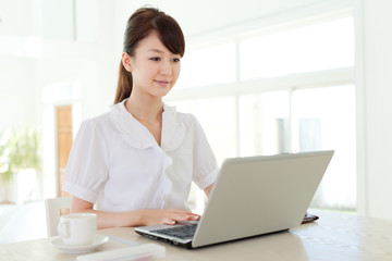 Beautiful young business woman