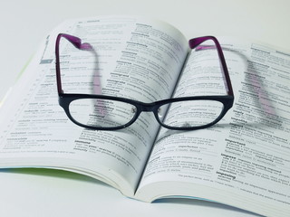 洋書と眼鏡